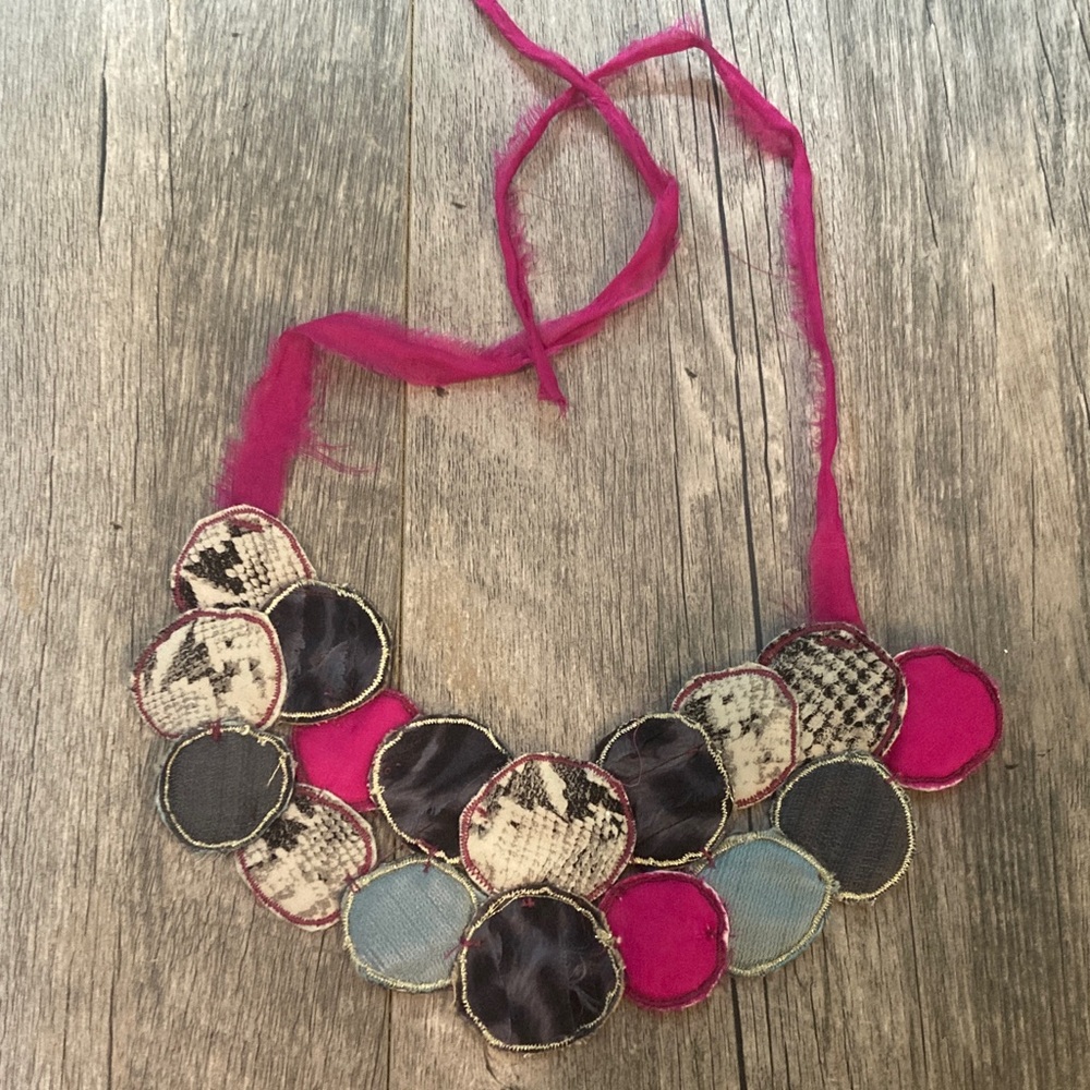 Chic Multicolor Statement Necklace - image 1